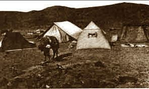 Нажмите на изображение для увеличения.  Название:	Лагерь в монгольской Гоби.jpg Просмотров:	0 Размер:	19.7 Кб ID:	100743